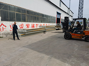 湖北帝赞建工出口第2台地磅